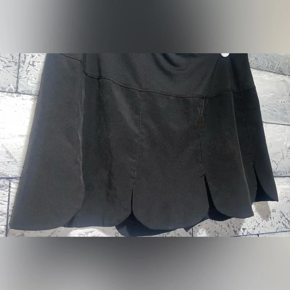 Fila Scalloped Trim Skort Black Large Built in Shorts Golf/Tennis Wear - Picture 2 of 6